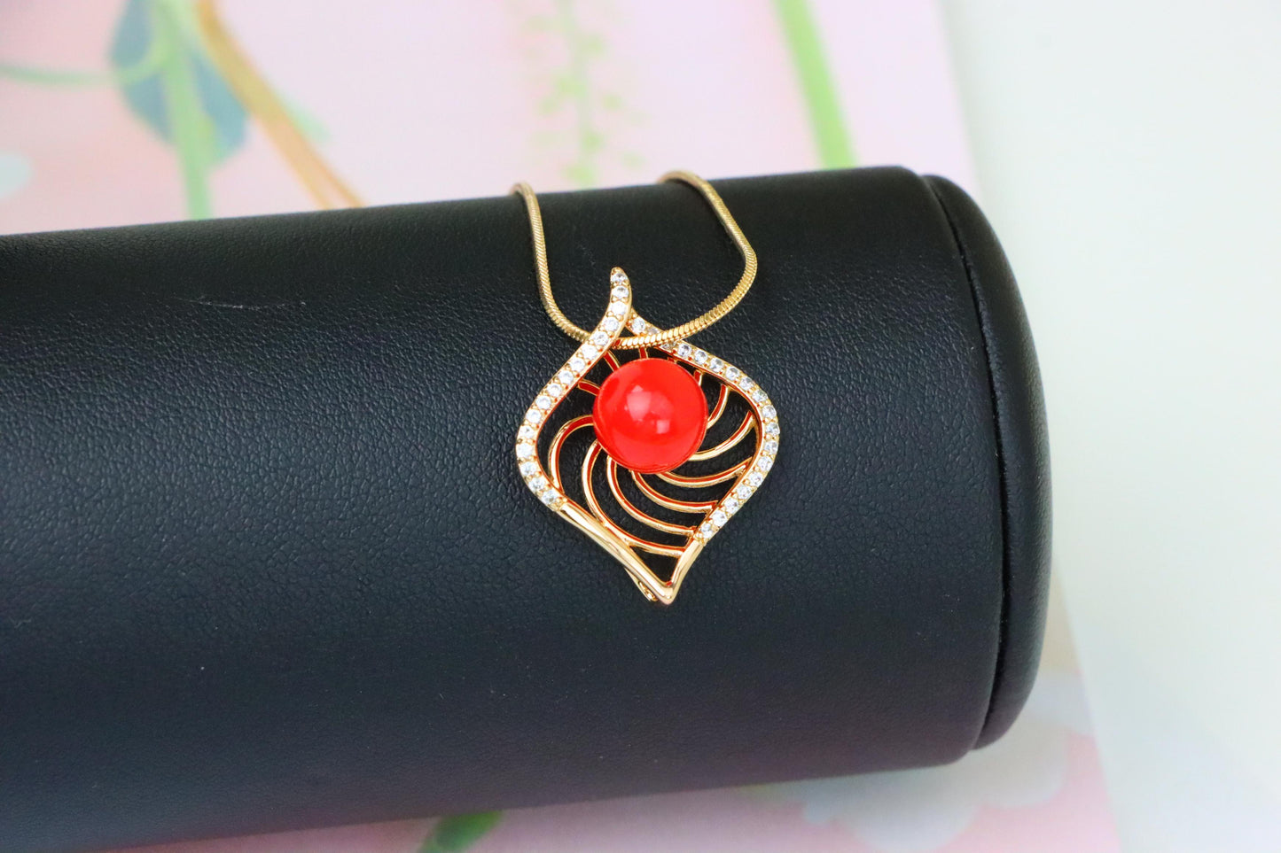 Elegant Rose Gold Pendant with Red Accent, XPPT1306 (2130-9)
