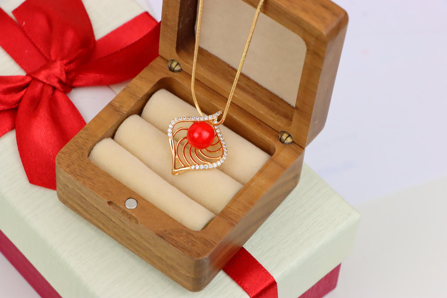 Elegant Rose Gold Pendant with Red Accent, XPPT1306 (2130-9)