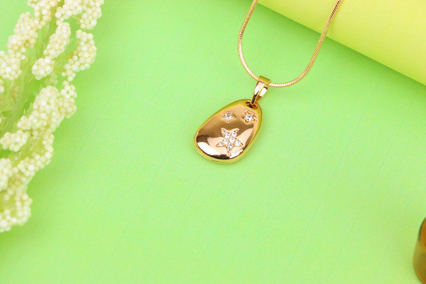 Rose Gold Oval Pendant with Star Design, XPPT1310 (2131-3)