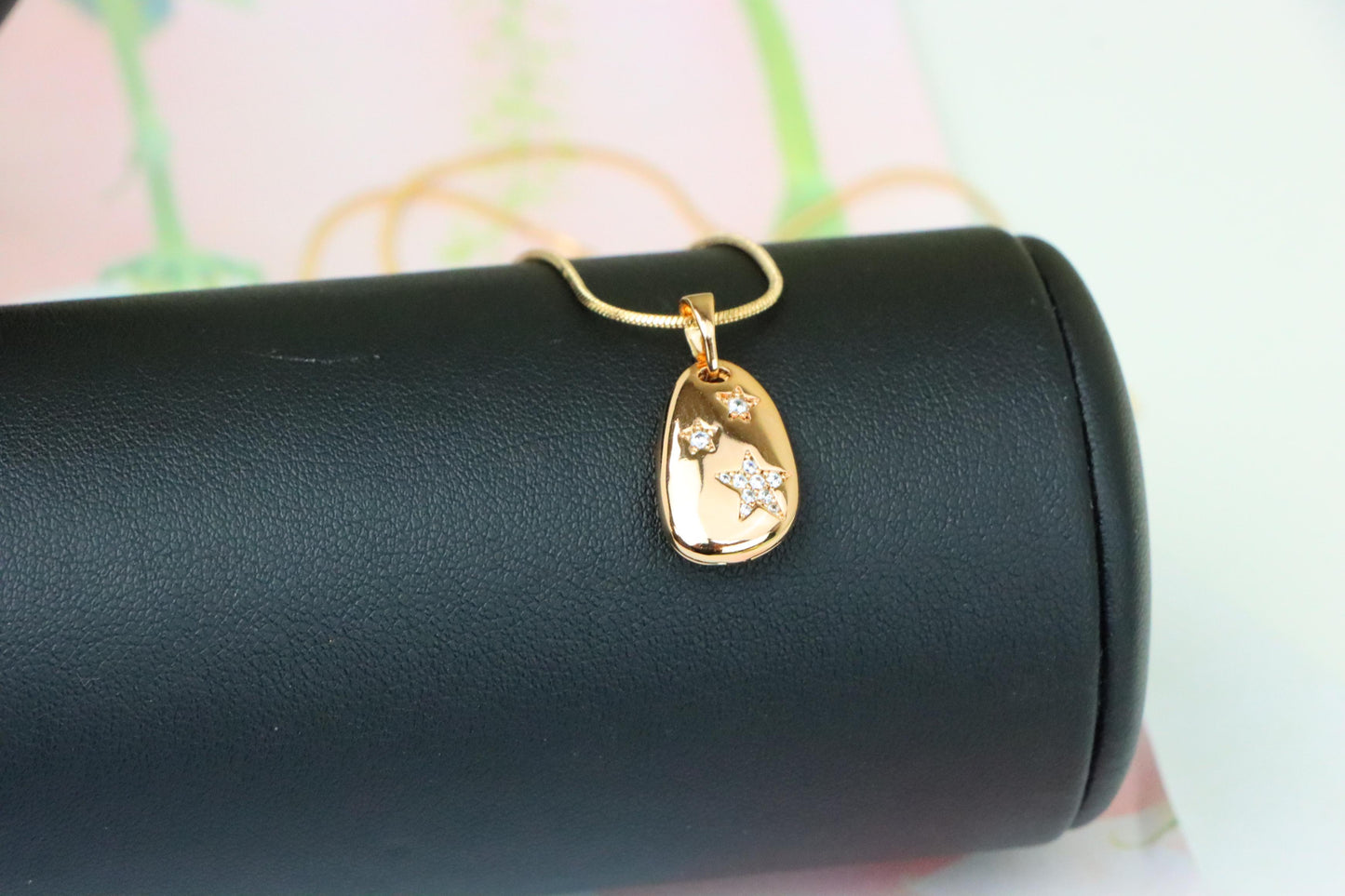 Rose Gold Oval Pendant with Star Design, XPPT1310 (2131-3)