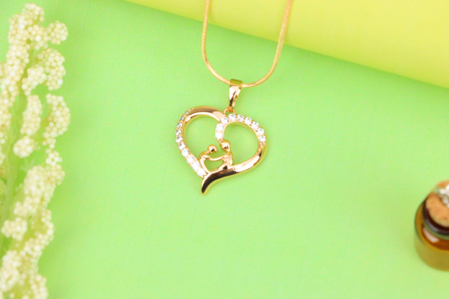 Rose Gold Mother & Child Heart Pendant with Sparkling Stones, XPPT1312 (2131-5)