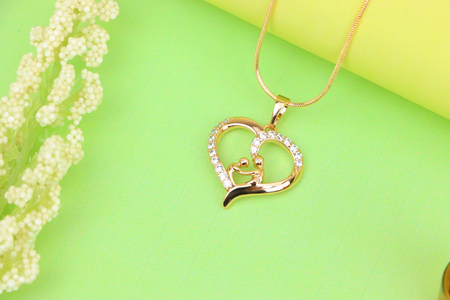 Rose Gold Mother & Child Heart Pendant with Sparkling Stones, XPPT1312 (2131-5)