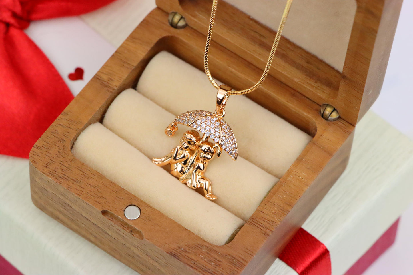 Adorable Couple Under Umbrella Rose Gold Pendant, XPPT1316 (2131-9)
