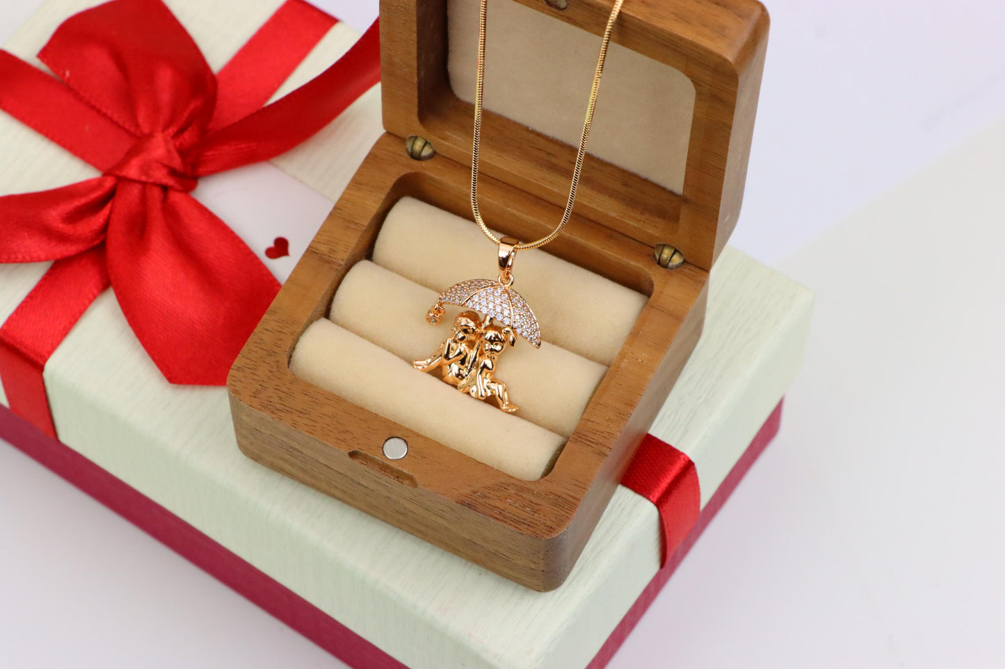 Adorable Couple Under Umbrella Rose Gold Pendant, XPPT1316 (2131-9)