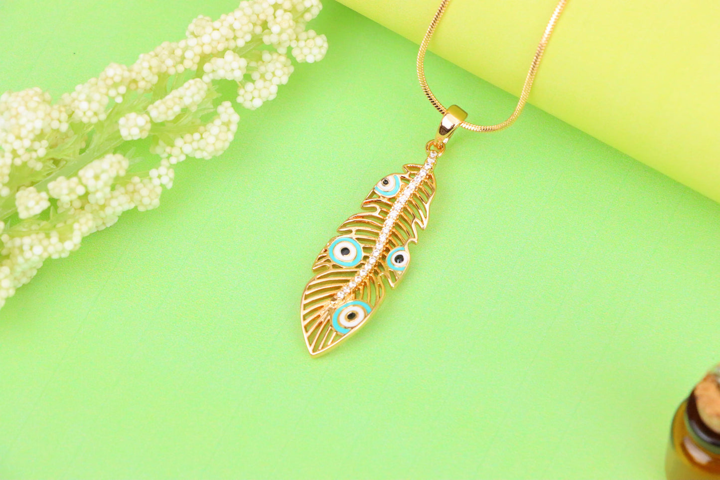 Elegant Peacock Feather Evil Eye Pendant, XPPT1318 (2132-1)