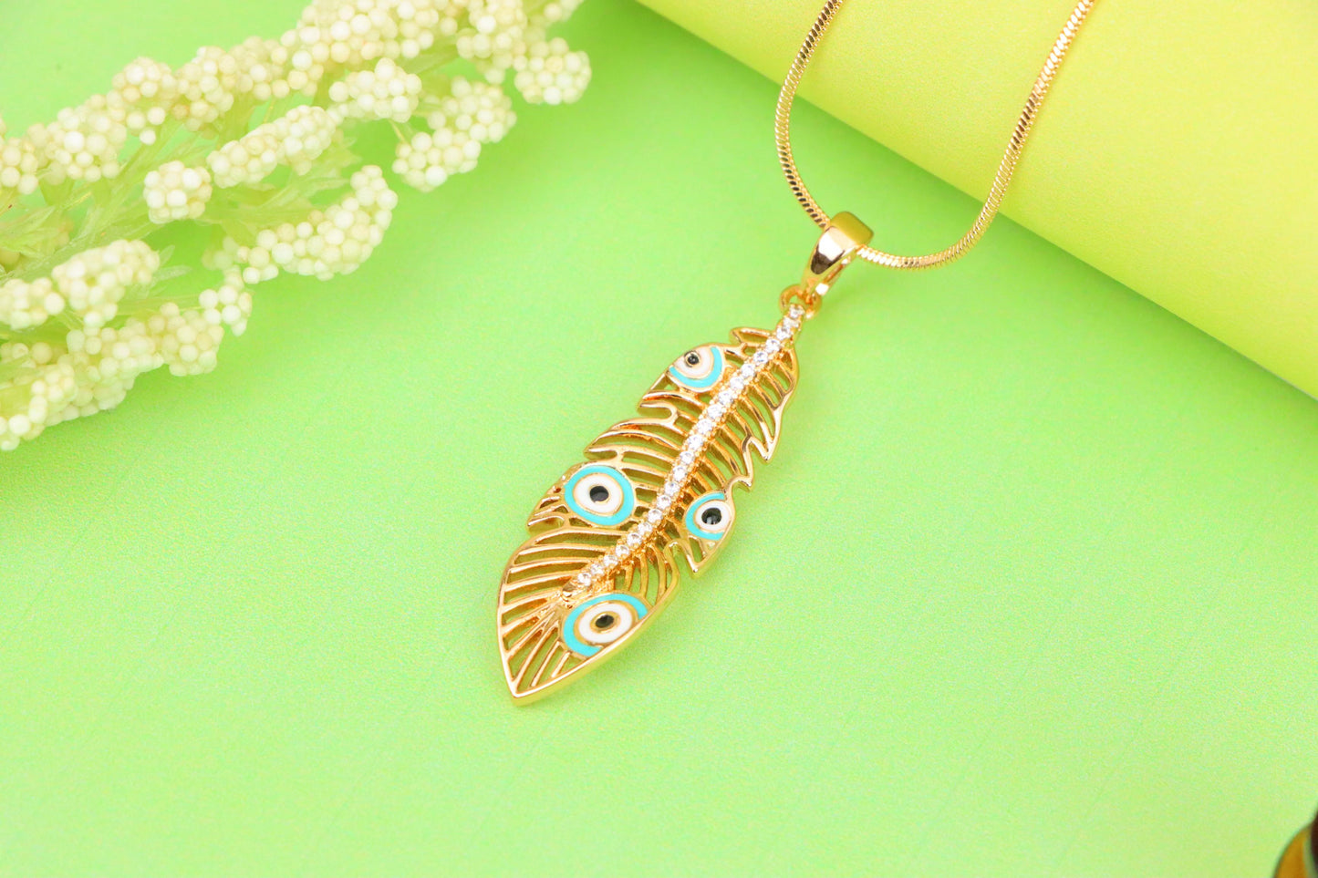 Elegant Peacock Feather Evil Eye Pendant, XPPT1318 (2132-1)