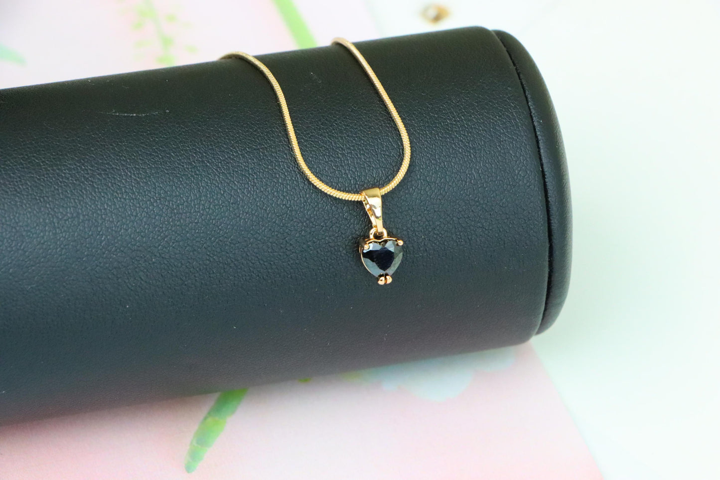 Minimalist Black Heart Pendant in Rose Gold, XPPT1319 (2132-2)