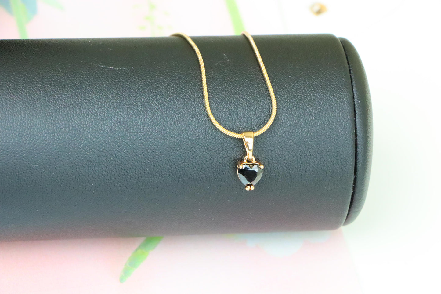 Minimalist Black Heart Pendant in Rose Gold, XPPT1319 (2132-2)