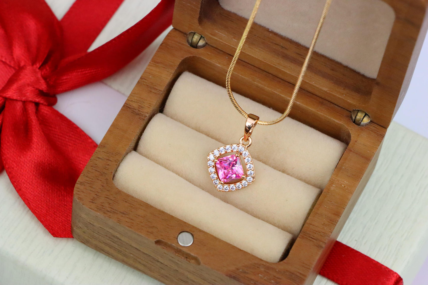 Pink Princess-Cut Pendant in Gold Plated Brass with Sparkling Halo, XPPT1789 (2153-1)