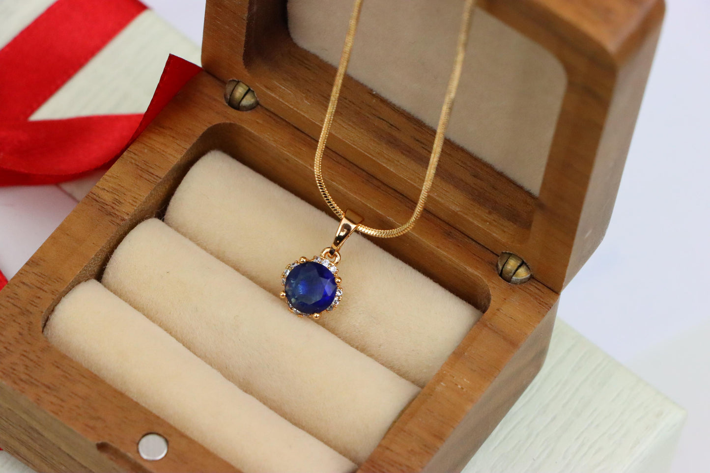 Elegant Round Blue Gemstone Pendant in Rose Gold, XPPT1324 (2132-4)