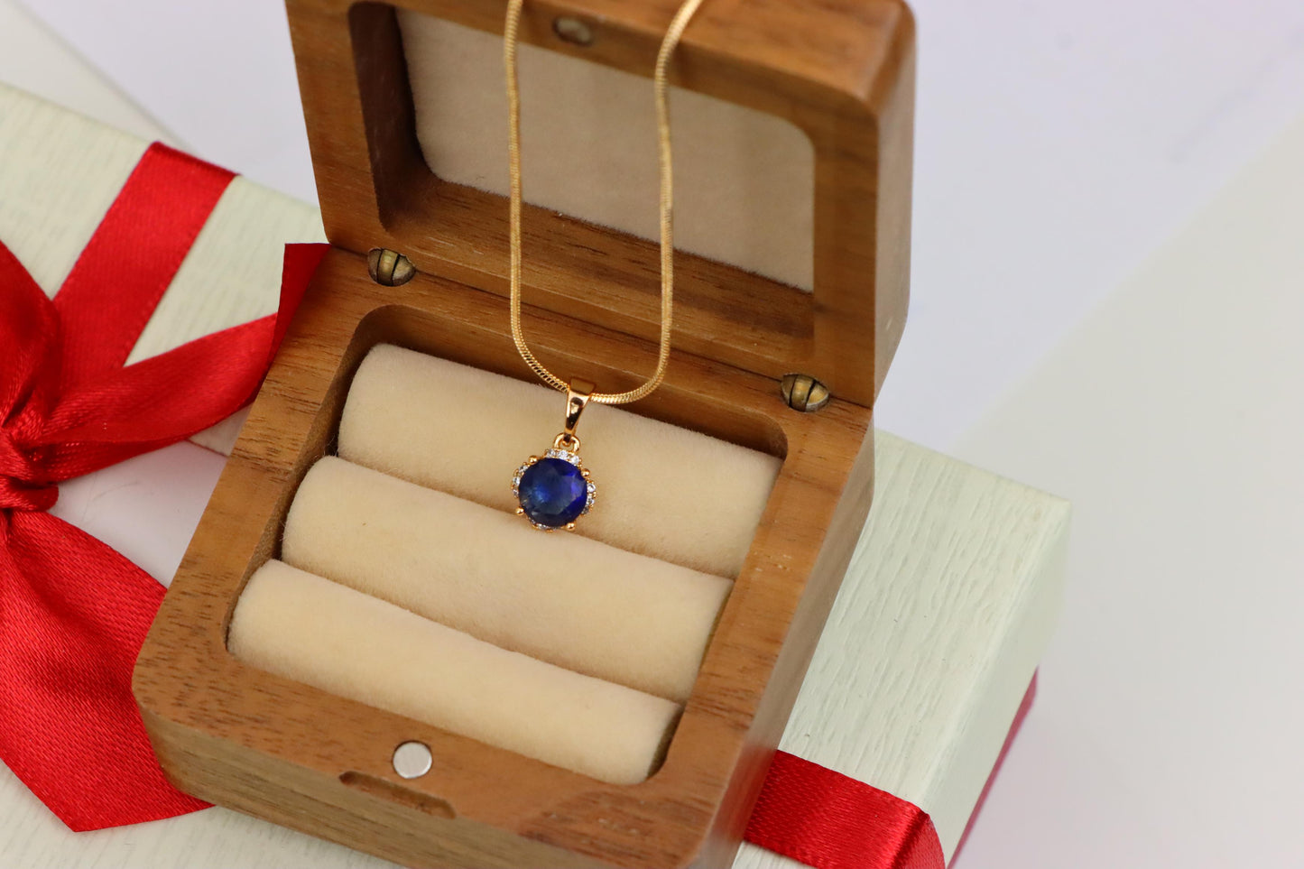 Elegant Round Blue Gemstone Pendant in Rose Gold, XPPT1324 (2132-4)