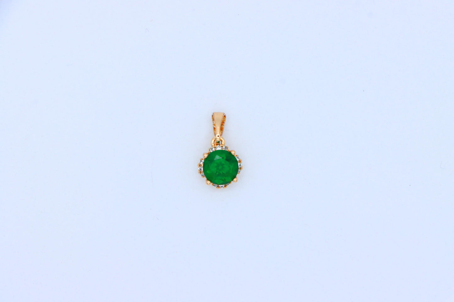 Round Green Gemstone Pendant in Rose Gold – Elegant & Versatile, XPPT1325 (2132-4)
