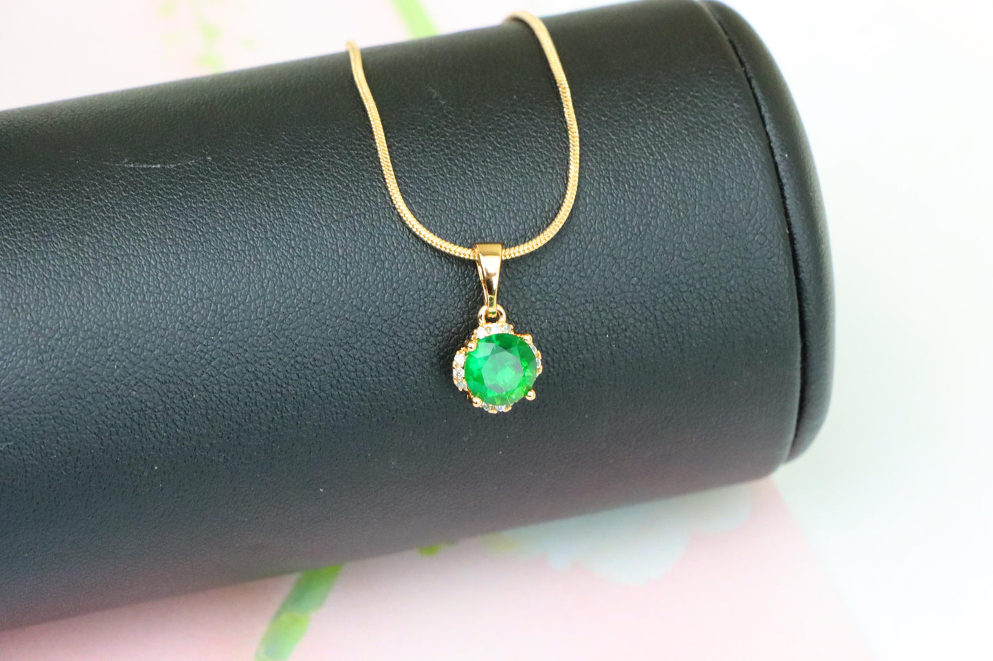 Round Green Gemstone Pendant in Rose Gold – Elegant & Versatile, XPPT1325 (2132-4)