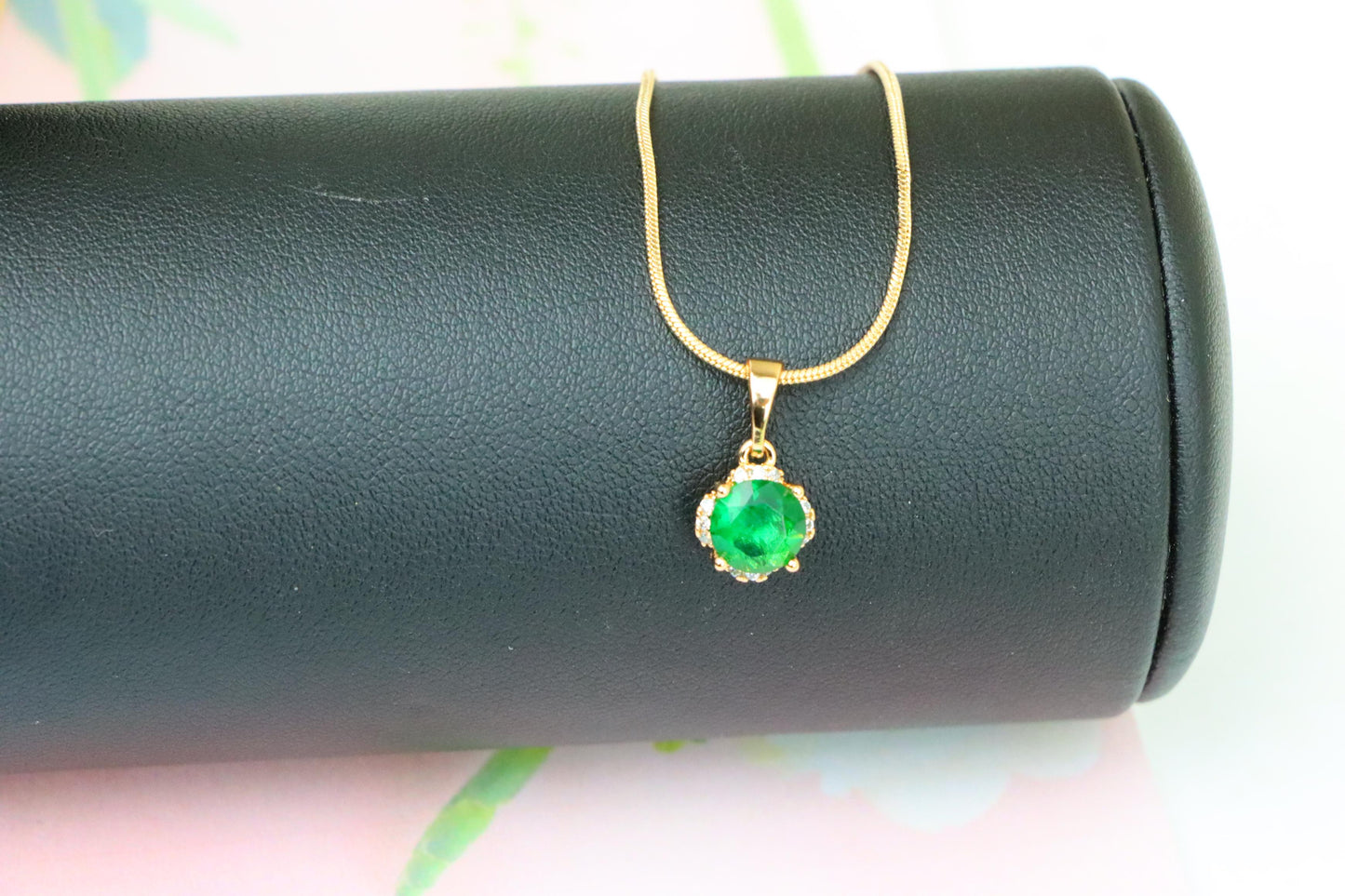 Round Green Gemstone Pendant in Rose Gold – Elegant & Versatile, XPPT1325 (2132-4)