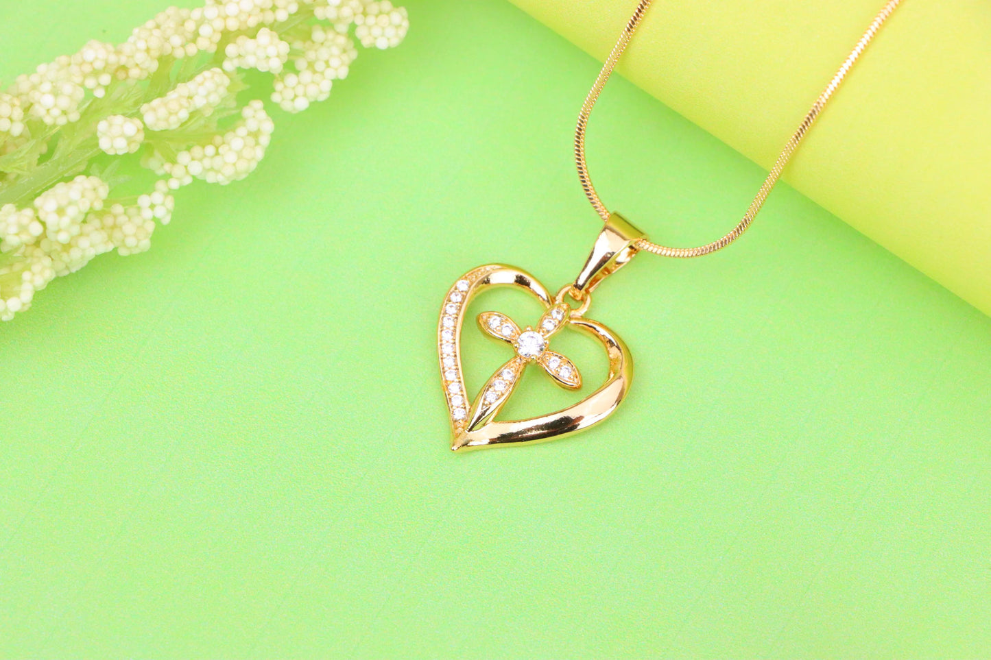 Heart-Shaped Rose Gold Cross Pendant with Sparkling Accents, XPPT1326 (2132-5)
