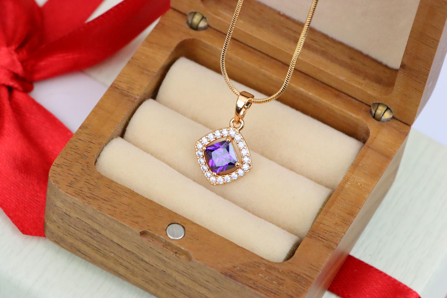 Princess-Cut Purple Halo Pendant in Gold Plated Brass – Glam Touch, XPPT1793 (2153-1)