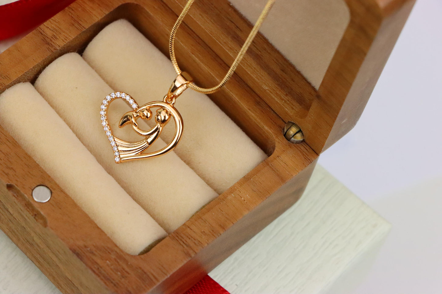 Rose Gold Mother and Child Heart Pendant with Sparkling Detail, XPPT1327 (2132-6)