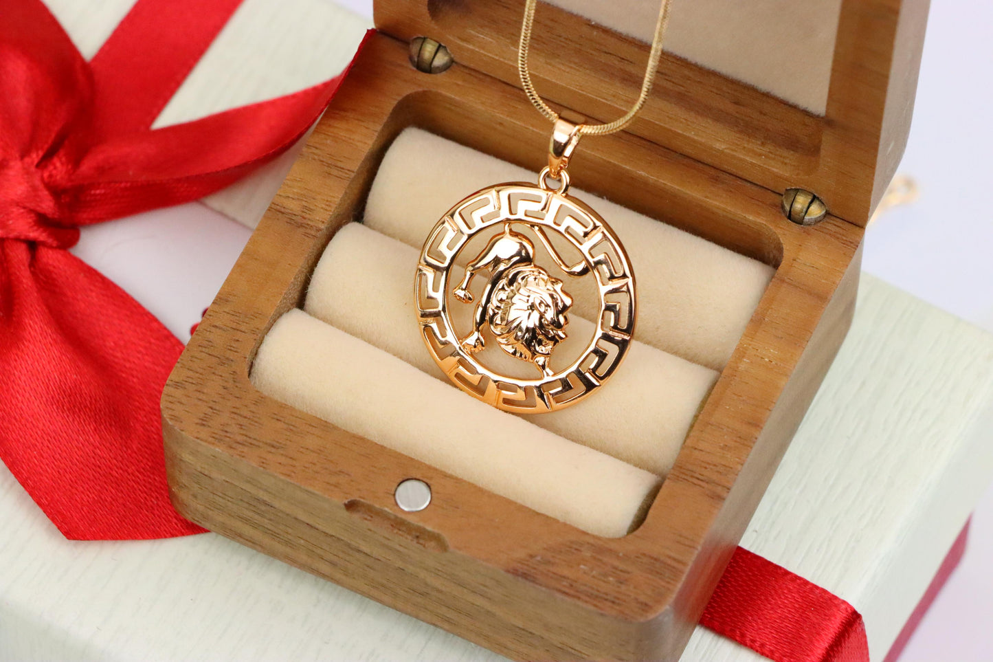 Leo Zodiac Lion Pendant in Rose Gold Finish with Intricate Detailing, XPPT1332 (2132-7)