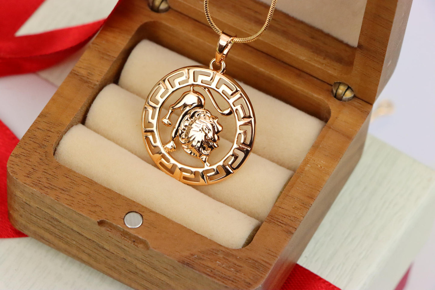 Leo Zodiac Lion Pendant in Rose Gold Finish with Intricate Detailing, XPPT1332 (2132-7)