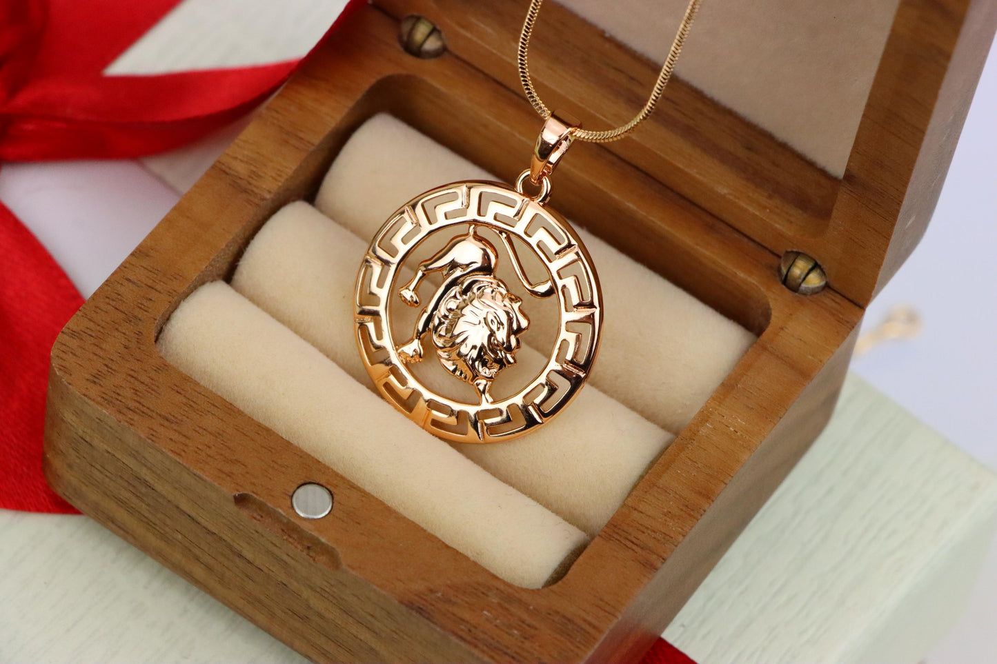 Leo Zodiac Lion Pendant in Rose Gold Finish with Intricate Detailing, XPPT1332 (2132-7)