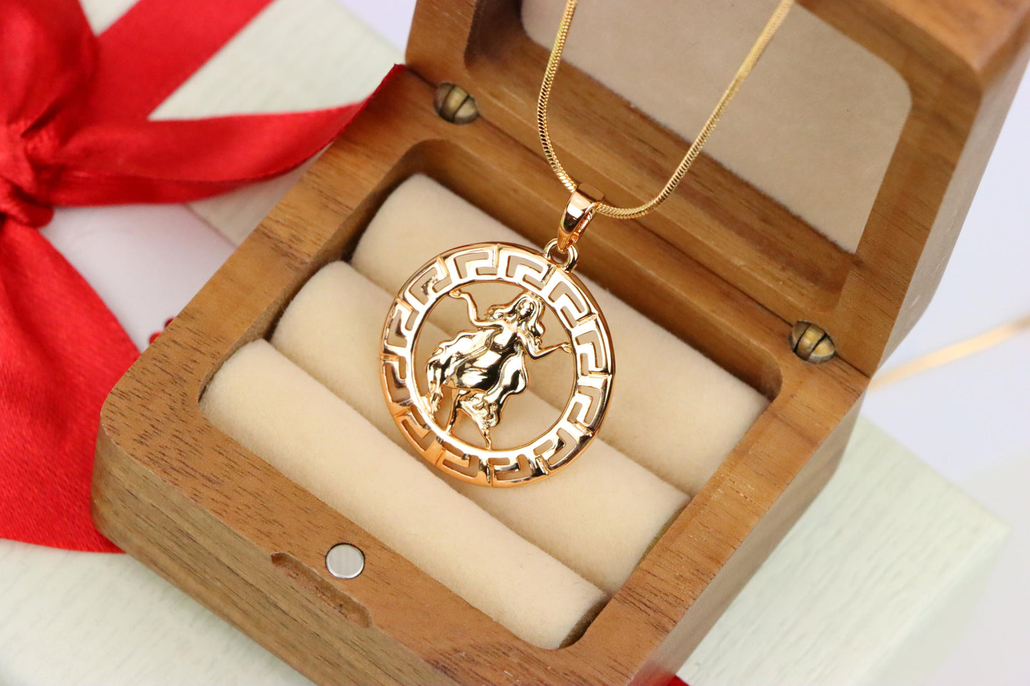 Virgo Zodiac Pendant in Elegant Rose Gold with Fine Brass Craftwork, XPPT1333 (2132-7)