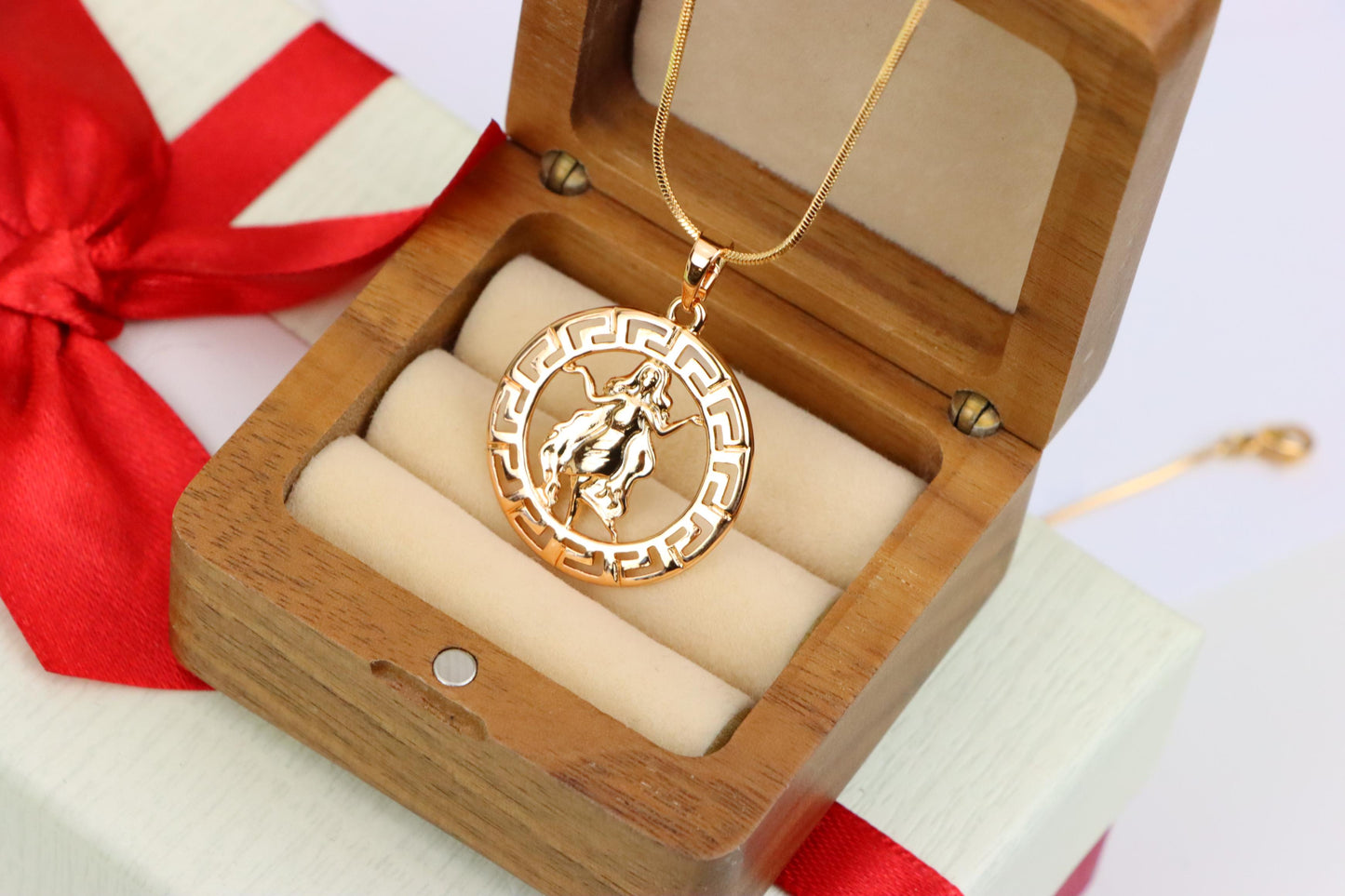 Virgo Zodiac Pendant in Elegant Rose Gold with Fine Brass Craftwork, XPPT1333 (2132-7)