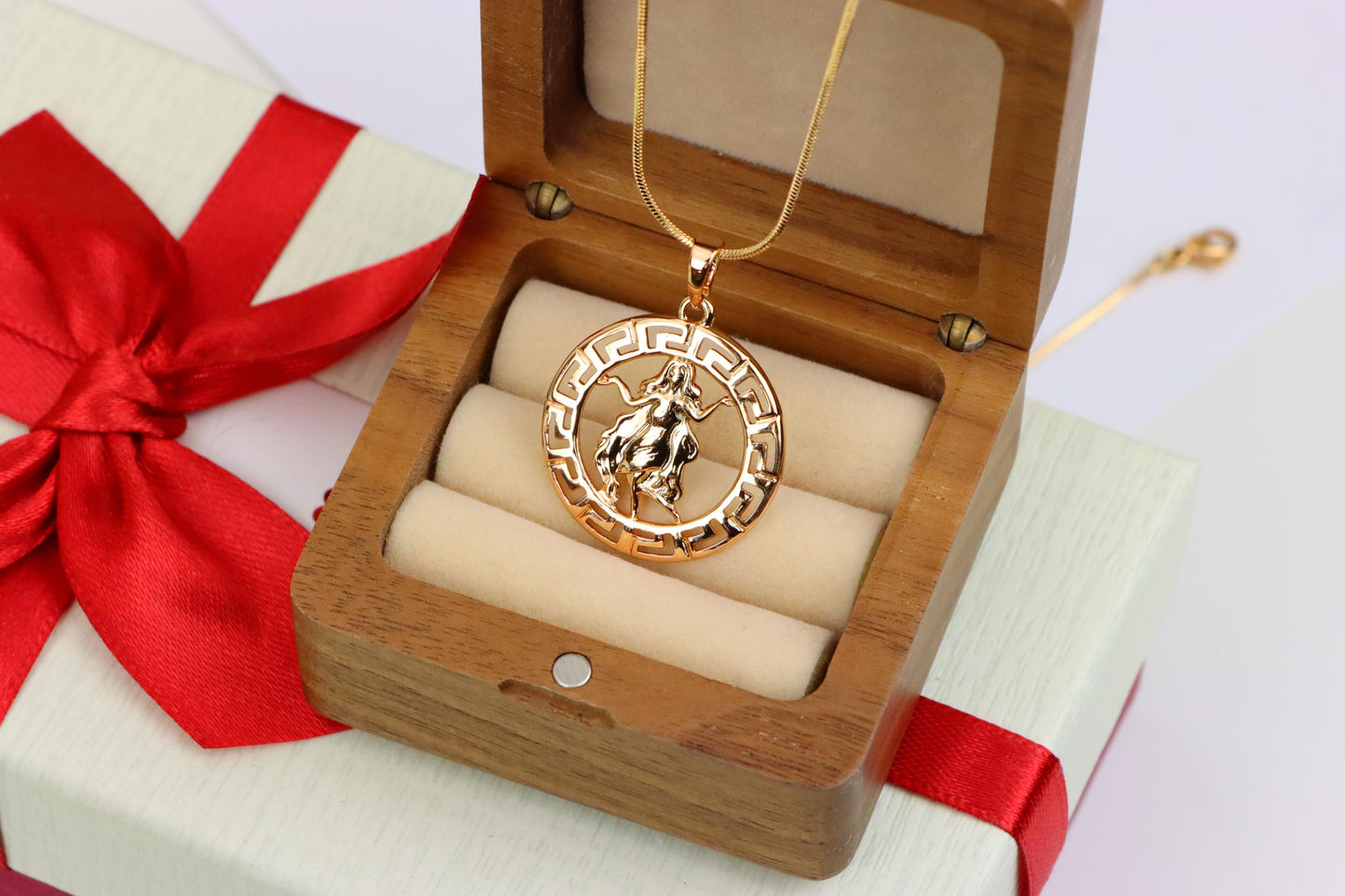 Virgo Zodiac Pendant in Elegant Rose Gold with Fine Brass Craftwork, XPPT1333 (2132-7)