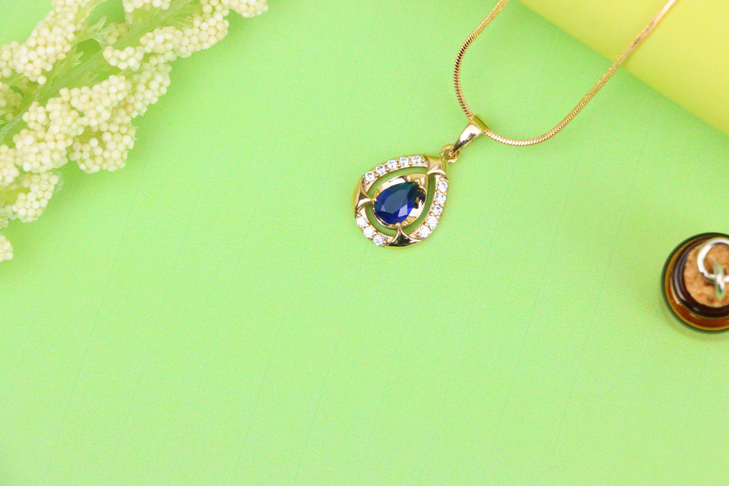 Blue Pear-Shaped Pendant with Sparkling Stone Accents – Elegant Look,XPPT1801 (2153-2)