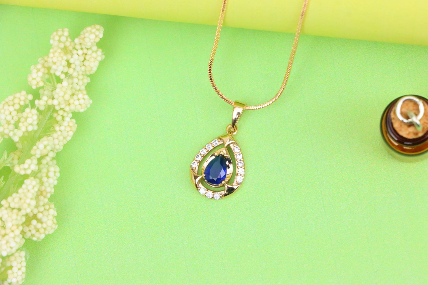 Blue Pear-Shaped Pendant with Sparkling Stone Accents – Elegant Look,XPPT1801 (2153-2)