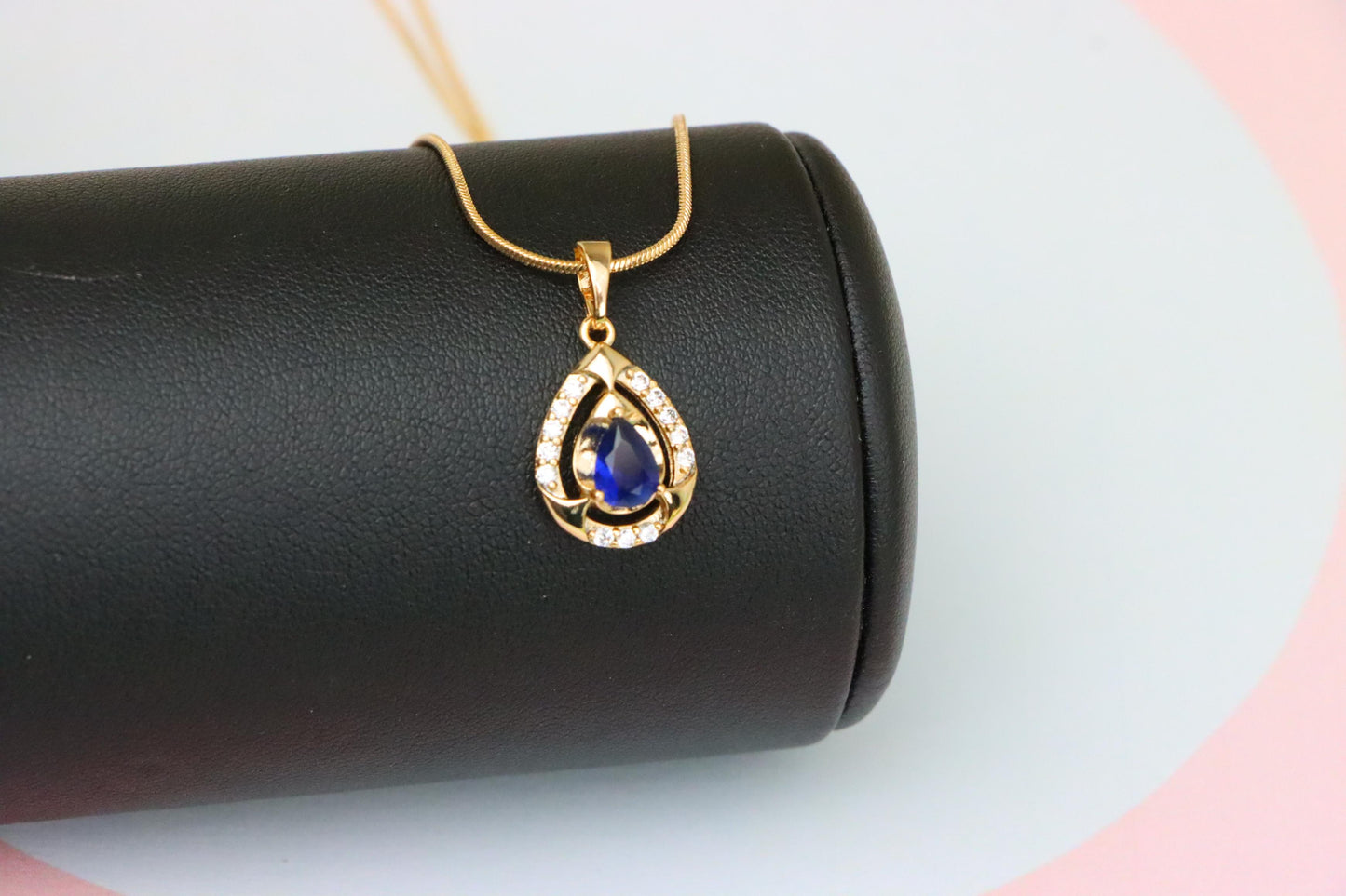 Blue Pear-Shaped Pendant with Sparkling Stone Accents – Elegant Look,XPPT1801 (2153-2)