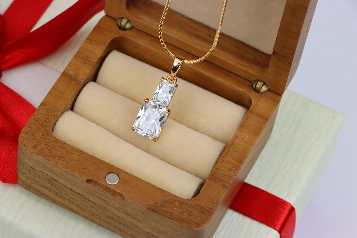 Elegant White Pendant with Sparkling Stones in Gold-Plated Finish, XPPT1805 (2153-3)