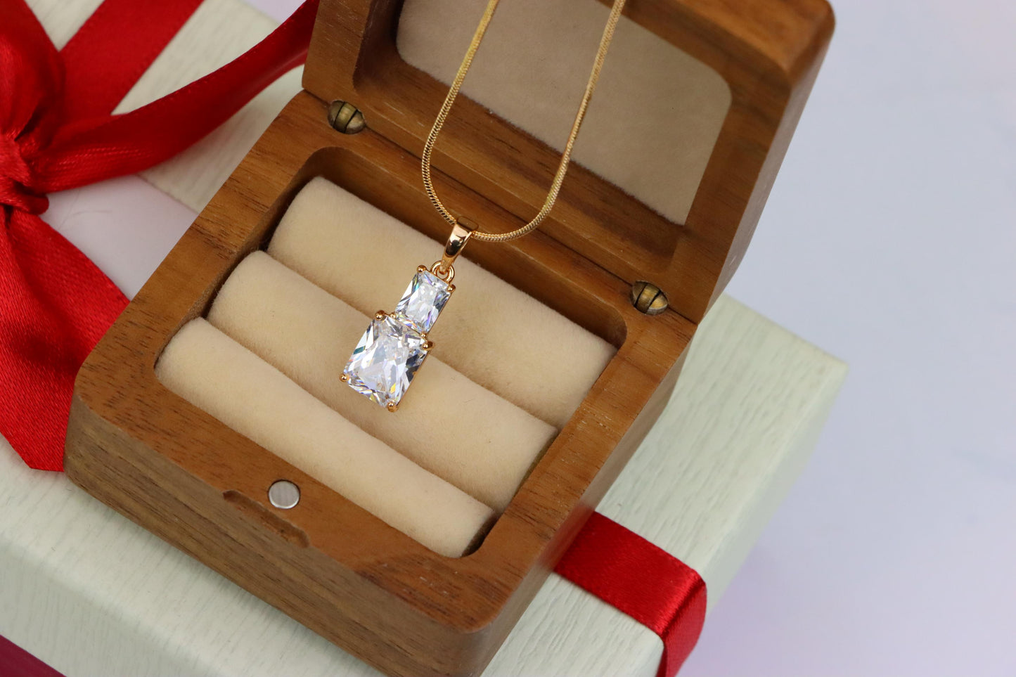 Elegant White Pendant with Sparkling Stones in Gold-Plated Finish, XPPT1805 (2153-3)
