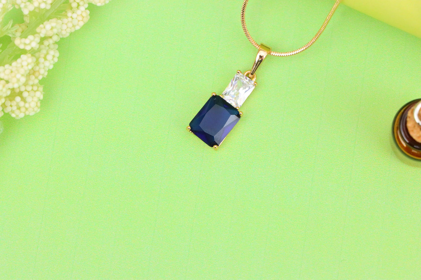 Royal Blue Pendant with Gold-Plated Finish – Elegant Sparkle Charm, XPPT1807 (2153-3)