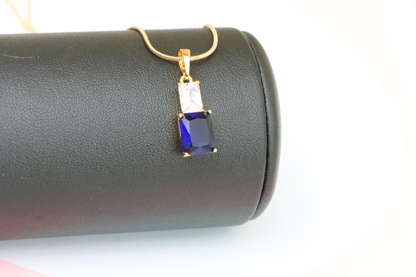 Royal Blue Pendant with Gold-Plated Finish – Elegant Sparkle Charm, XPPT1807 (2153-3)