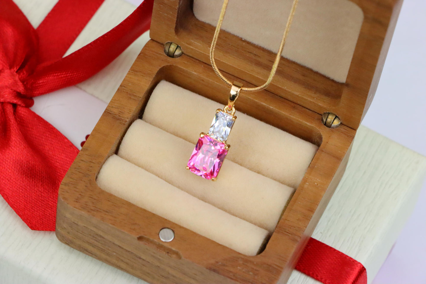 Chic Pink Pendant in Gold-Plated Brass – Feminine and Elegant Look, XPPT1808 (2153-3)