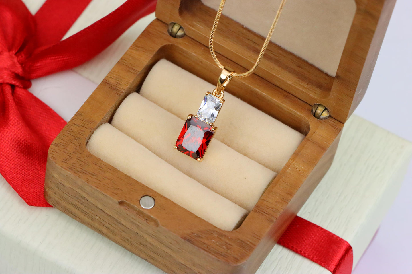 Bold Red Pendant in Gold-Plated Setting – Luxe Statement Accent, XPPT1809 (2153-3)