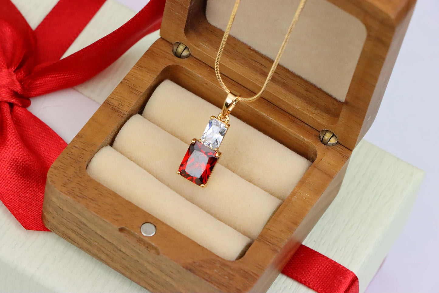 Bold Red Pendant in Gold-Plated Setting – Luxe Statement Accent, XPPT1809 (2153-3)