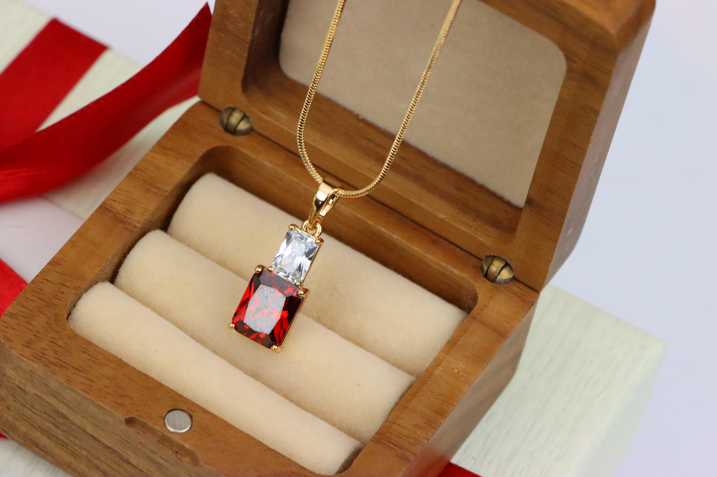 Bold Red Pendant in Gold-Plated Setting – Luxe Statement Accent, XPPT1809 (2153-3)