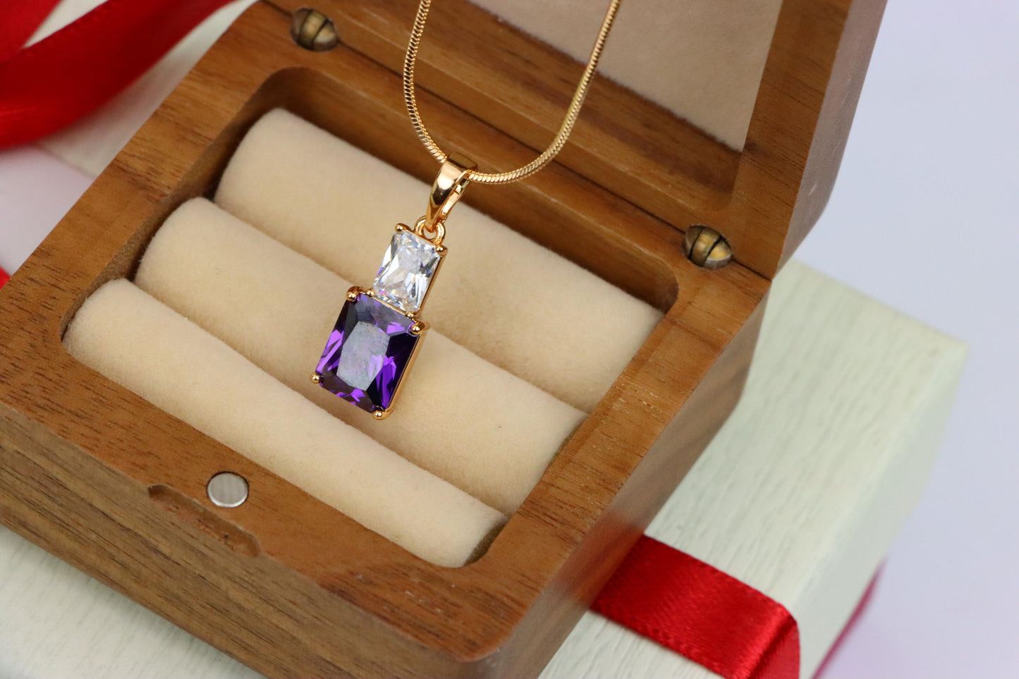 Elegant Purple Pendant with Gold-Plated Finish – Luxe & Vibrant Style, XPPT1810 (2153-3)