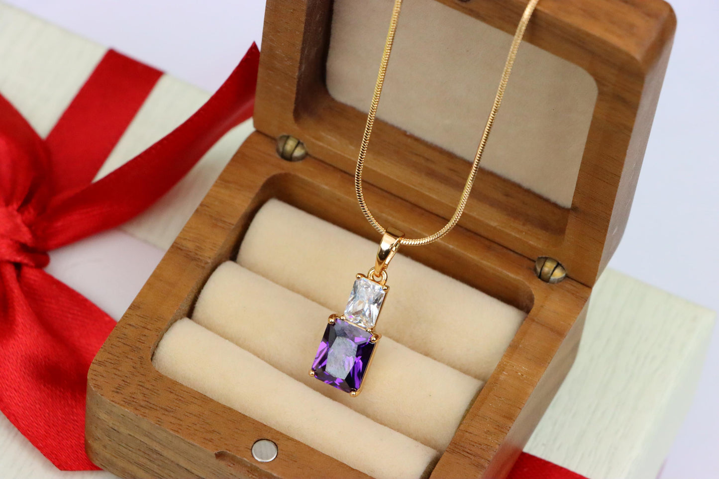 Elegant Purple Pendant with Gold-Plated Finish – Luxe & Vibrant Style, XPPT1810 (2153-3)