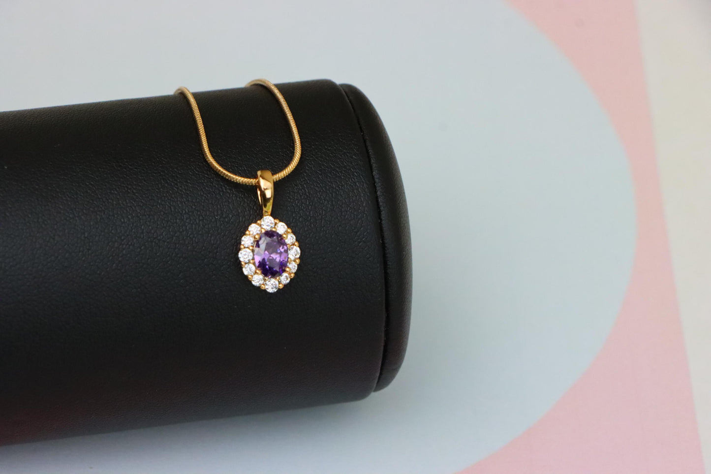 Purple Oval Pendant with Halo in Gold-Plated Brass – Delicate Glamour, XPPT1816 (2153-4)