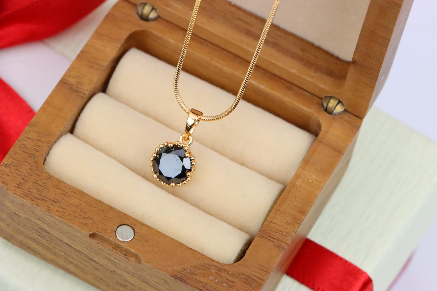 Rose Gold Round Pendant with Black Stone – Petite Chic Statement, XPPT1823 (2154-1)