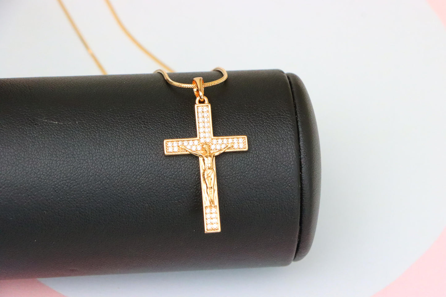 Rose Gold Crucifix Pendant with CZ Detailing – Faithful Elegant Design, XPPT1824 (2154-2)