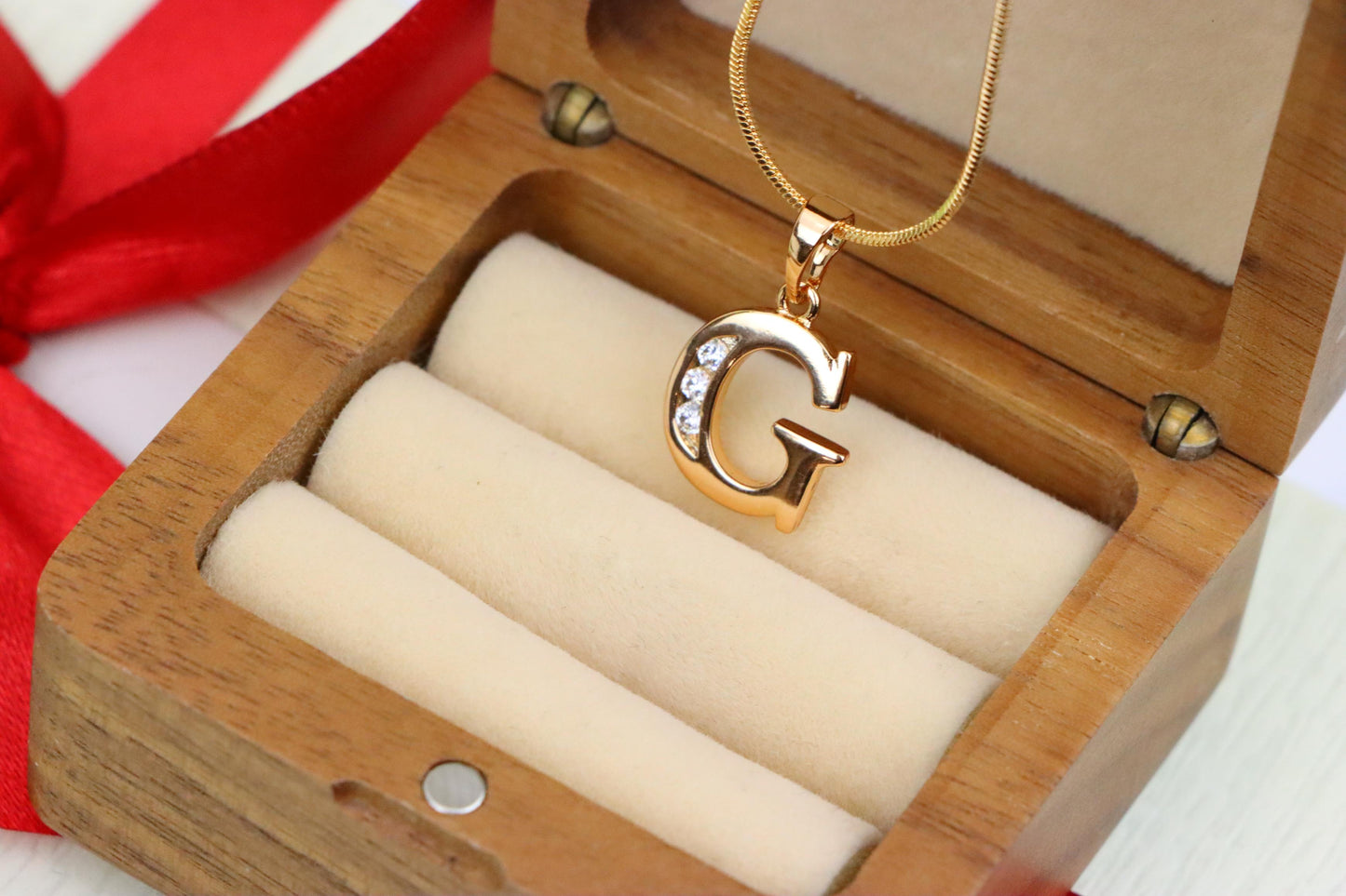 Rose Gold Letter G Pendant with Crystals – 18K Gold Plated Charm, XPPT1356 (2132-9)