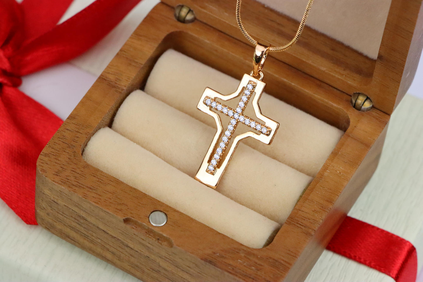 Rose Gold Cross Pendant with CZ Inlay – Classic Polished Design, XPPT1825 (2154-3)