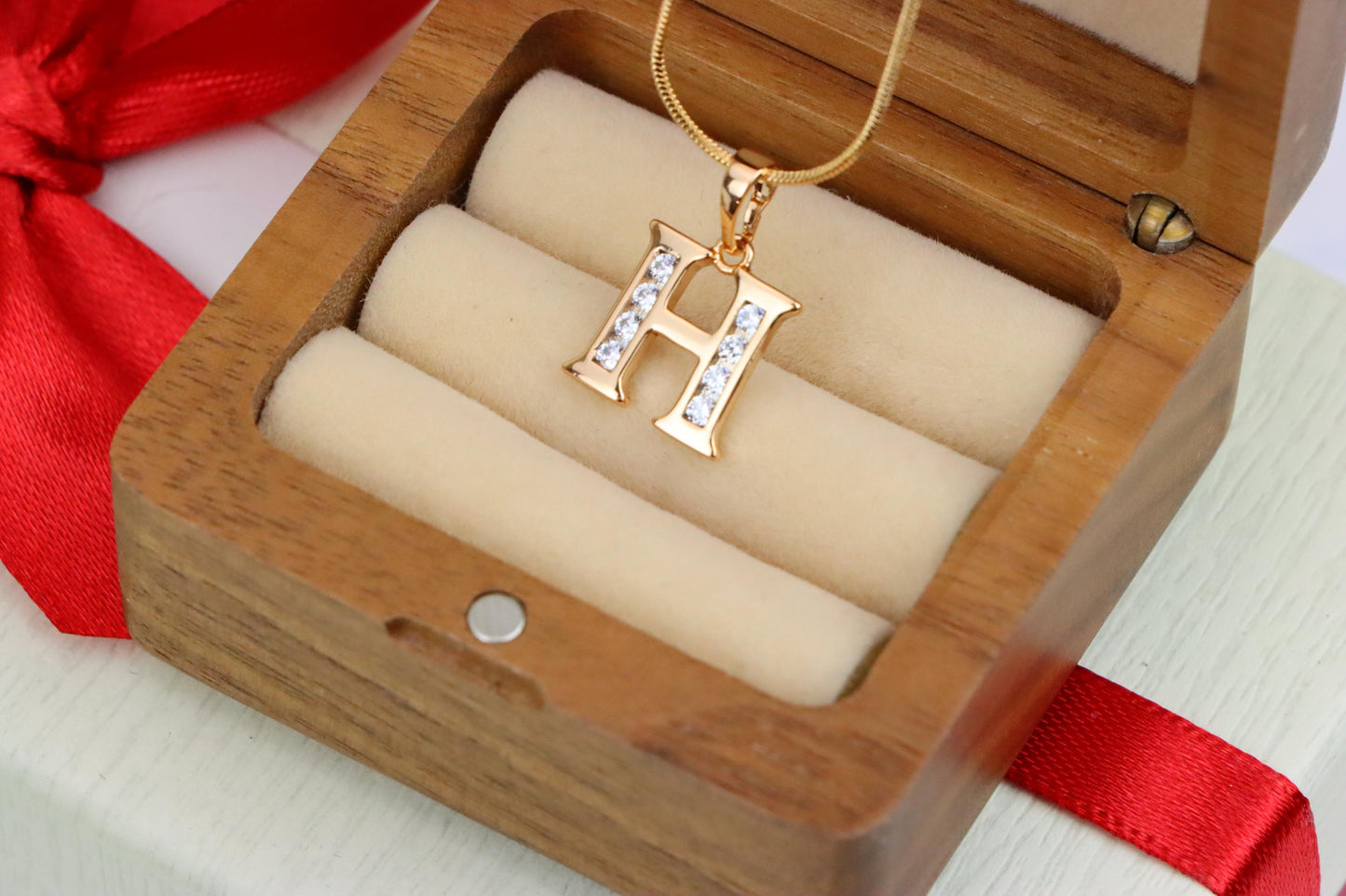 Rose Gold Letter H Pendant with Crystals – 18K Gold Plated Charm, XPPT1357 (2132-9)