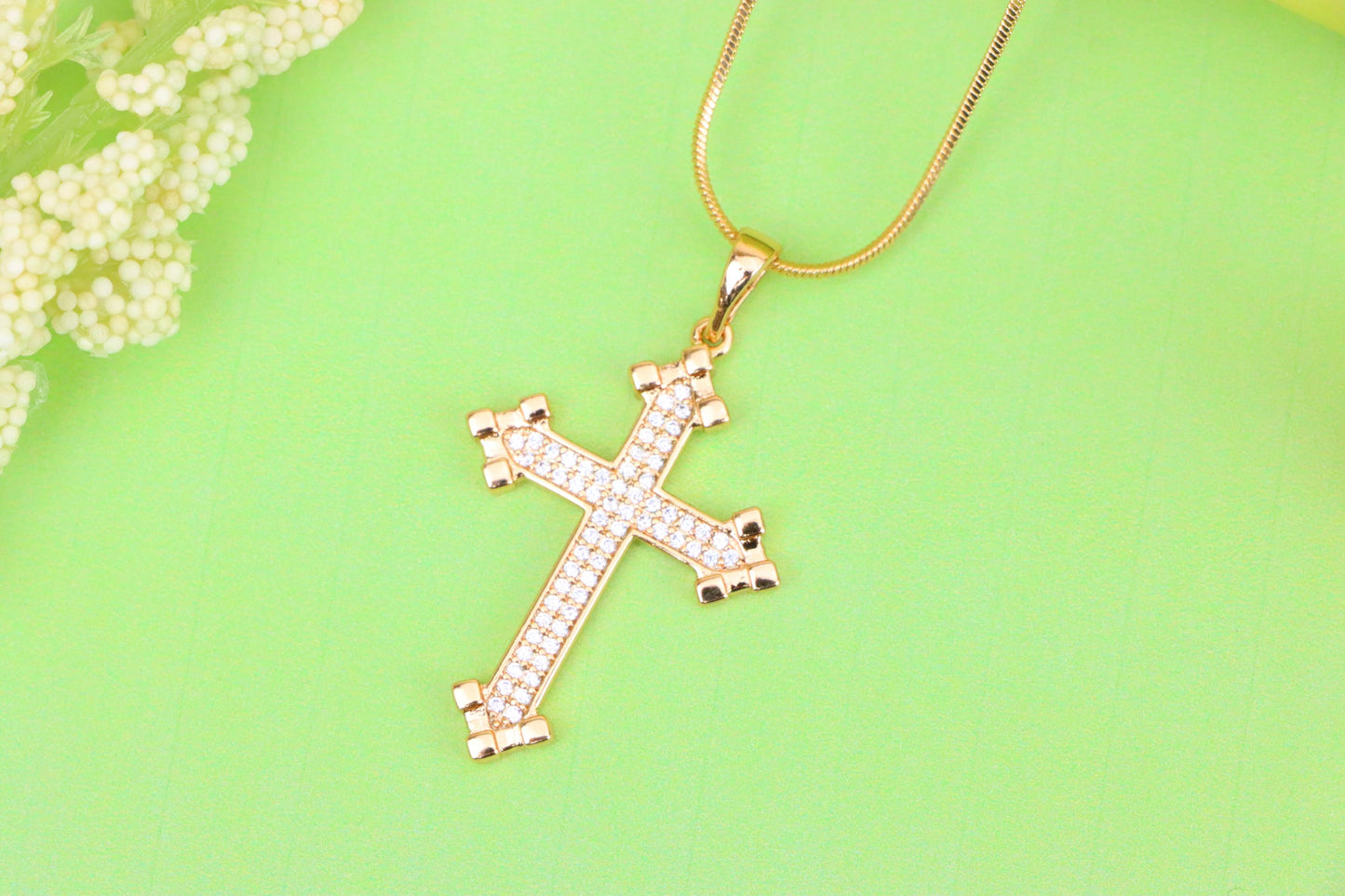 Ornate Rose Gold Cross Pendant with CZ – Regal Textured Detailing, XPPT1826 (2154-4)