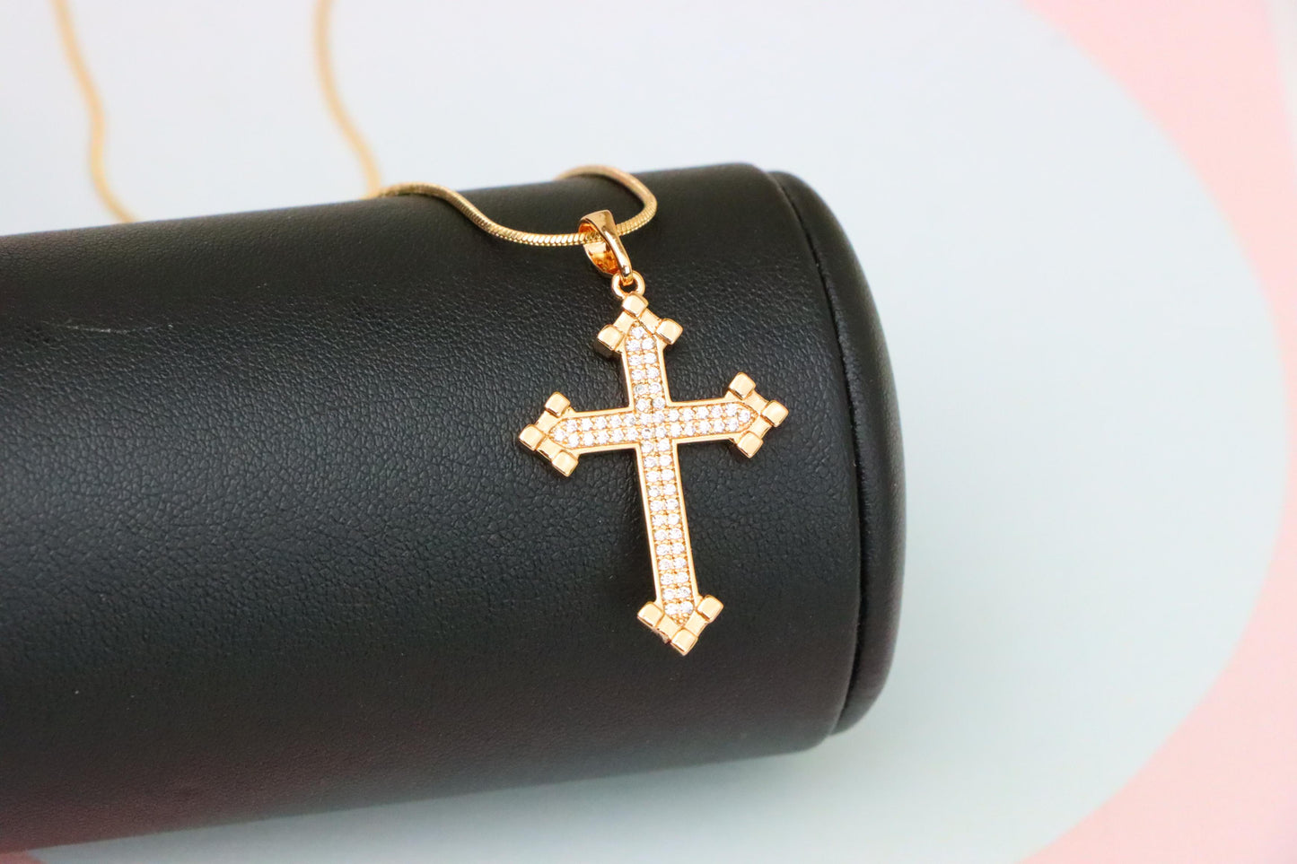 Ornate Rose Gold Cross Pendant with CZ – Regal Textured Detailing, XPPT1826 (2154-4)