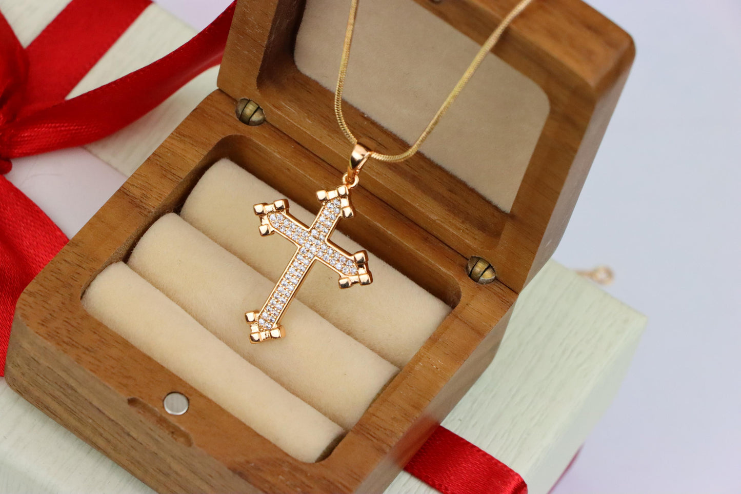 Ornate Rose Gold Cross Pendant with CZ – Regal Textured Detailing, XPPT1826 (2154-4)