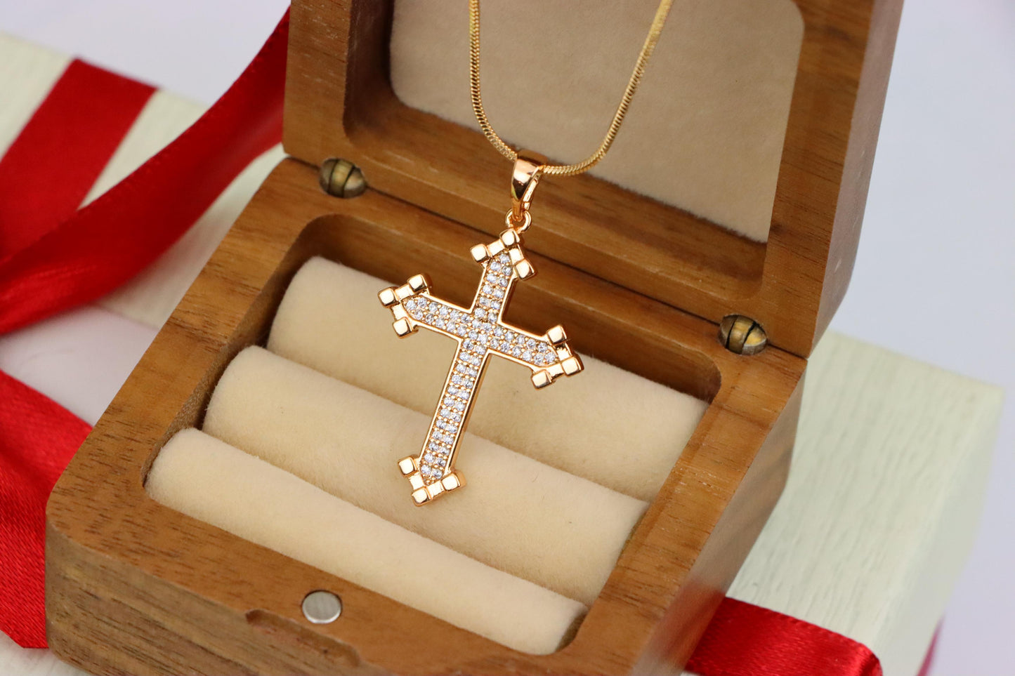 Ornate Rose Gold Cross Pendant with CZ – Regal Textured Detailing, XPPT1826 (2154-4)